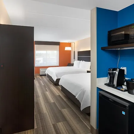 Holiday Inn Express Hotel & Suites Bluffton At Hilton Head Area By Ihg Exterior photo