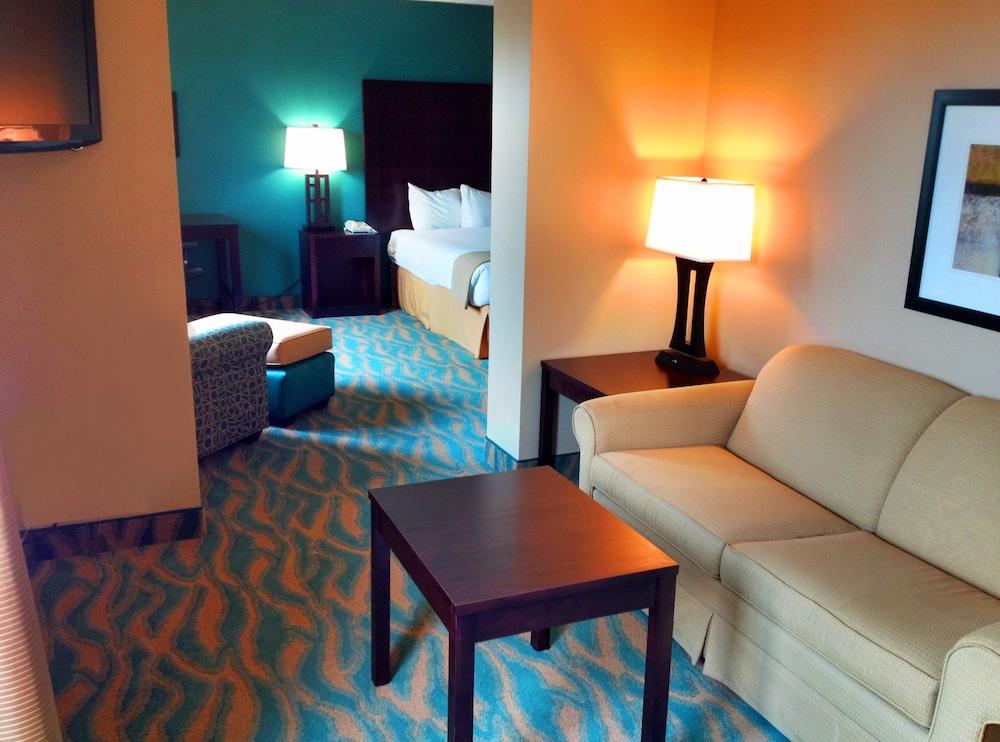 Hotel Holiday Express & At Hilton Head Area By Ihg 3*